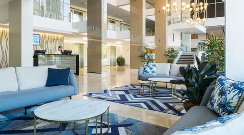 Pacific Hotel Cairns - Tourism Caloundra 2