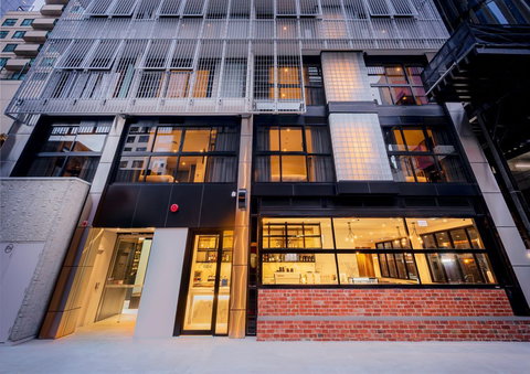 Brady Hotel Jones Lane - Tourism Caloundra 0