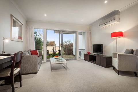 Quest Sanctuary Lakes - Tourism Caloundra 2
