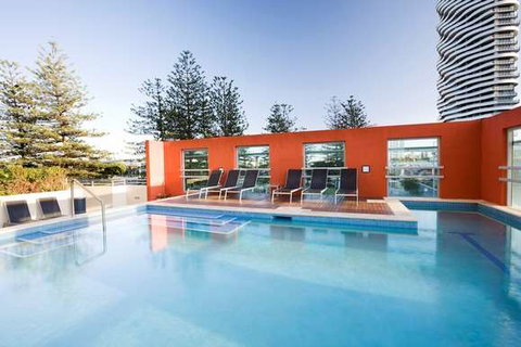 Mantra Broadbeach on the Park - Tourism Caloundra 2