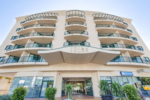 Central Cosmo Apartments - Tourism Caloundra 0