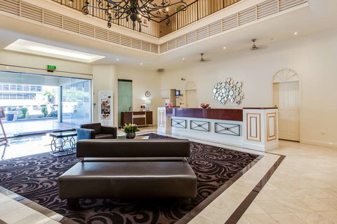 Central Cosmo Apartments - Tourism Caloundra 1