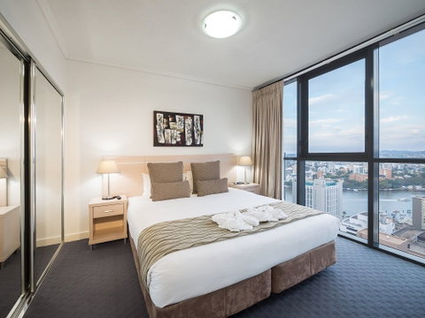 Oaks Charlotte Towers - Tourism Caloundra 1