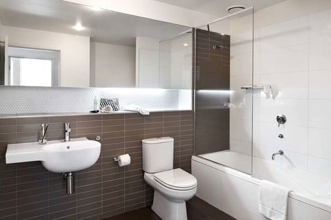 Punthill Knox - Tourism Caloundra 4