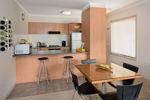 Ringwood Royale Apartment Hotel - Tourism Caloundra 3