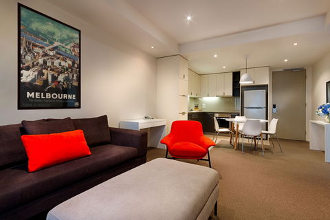 Caroline Serviced Apartments - Tourism Caloundra 1