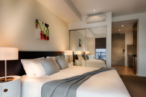 Caroline Serviced Apartments - Tourism Caloundra 5