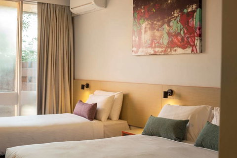 Nightcap At Waltzing Matilda Hotel - Tourism Caloundra 8