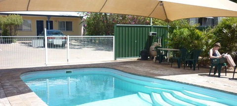 Outback Motel - Tourism Caloundra 14