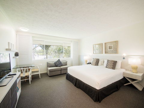 Oaks Oasis, Caloundra - Tourism Caloundra 2