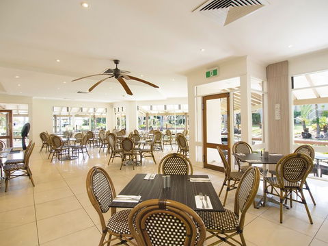 Oaks Oasis, Caloundra - Tourism Caloundra 5