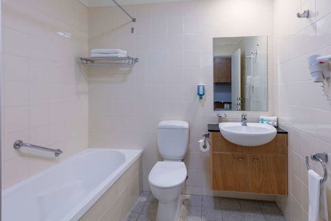 Nesuto Canberra Apartment Hotel - Tourism Caloundra 4