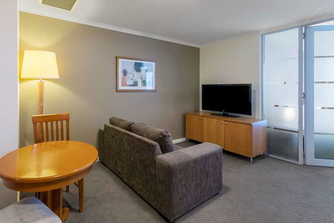 Nesuto Canberra Apartment Hotel - Tourism Caloundra 13