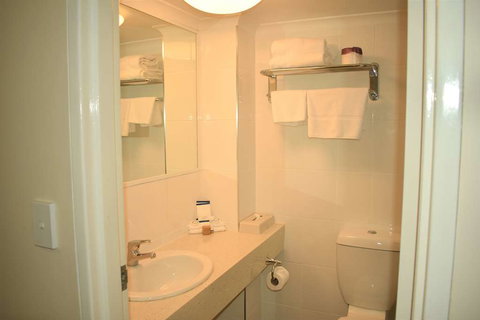 Best Western Parkside Motor Inn - Tourism Caloundra 11