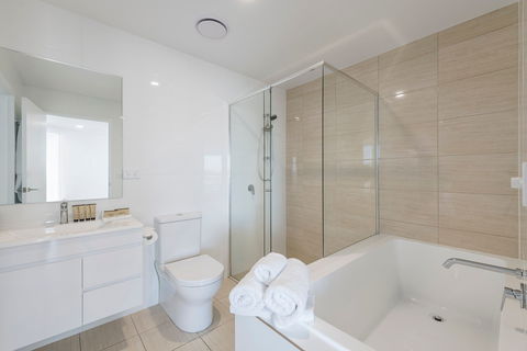 Astra Apartments Newcastle - Tourism Caloundra 5
