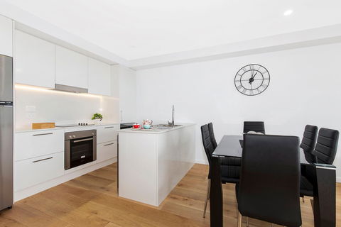 Astra Apartments Newcastle - Tourism Caloundra 11