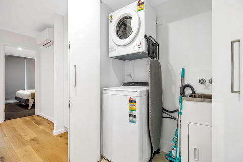 Astra Apartments Newcastle - Tourism Caloundra 16