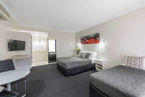 Best Western Cathedral Motor Inn - Tourism Caloundra 6