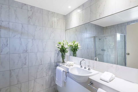 Best Western Cathedral Motor Inn - Tourism Caloundra 8