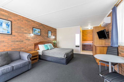 Best Western Cathedral Motor Inn - Tourism Caloundra 9