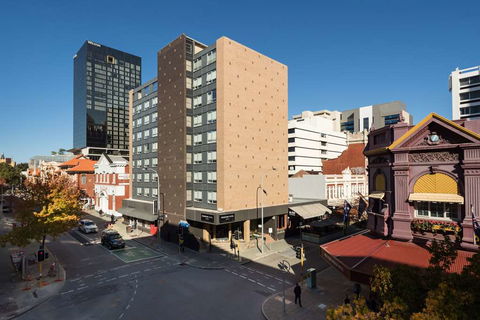 Pensione Hotel Perth - Tourism Caloundra 1