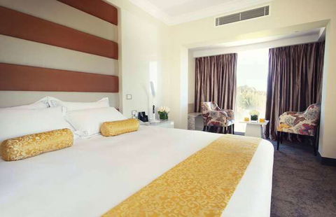 Swan River Hotel - Tourism Caloundra 6