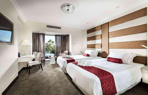 Swan River Hotel - Tourism Caloundra 8