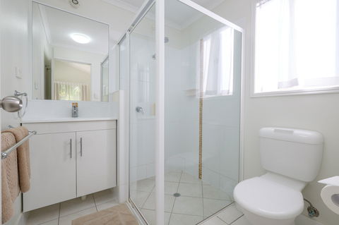 Barney Beach Accommodation Centre - Tourism Caloundra 2