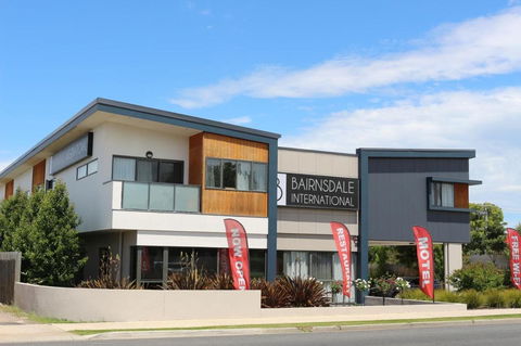 Bairnsdale International - Tourism Caloundra 0