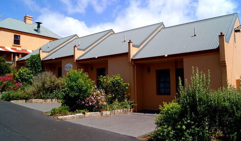 Meredith House And Mews - Tourism Caloundra 0