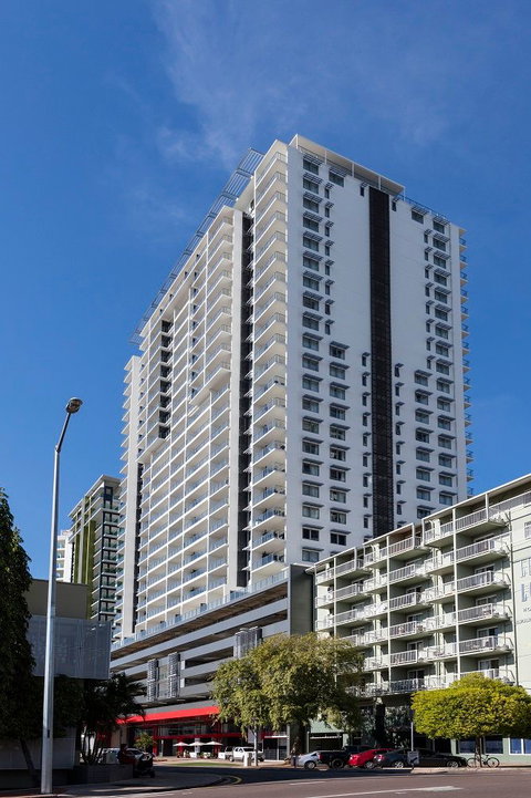 Oaks Elan Darwin - Tourism Caloundra 0