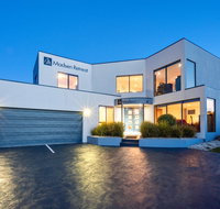 Madsen Retreat - Tourism Caloundra
