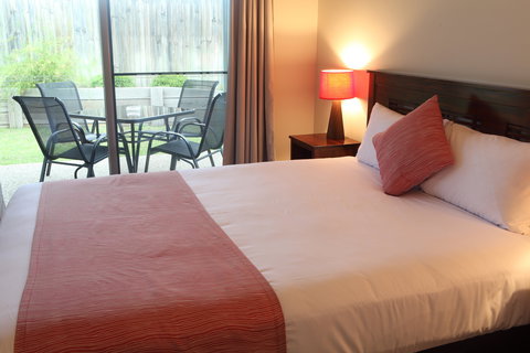 Direct Hotels - Villas On Rivergum - Tourism Caloundra 2