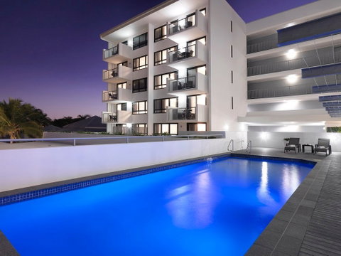 Oaks Carlyle - Tourism Caloundra 1