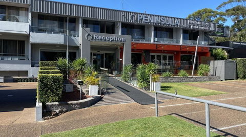 Peninsula Motor Inn - Tourism Caloundra 1