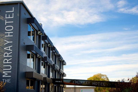 The Murray Hotel - Tourism Caloundra 2