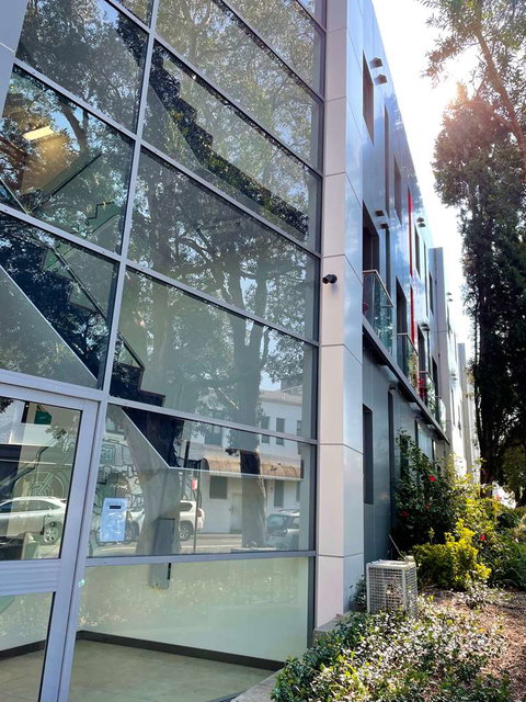 Best Western Plus Camperdown Suites - Tourism Caloundra 2