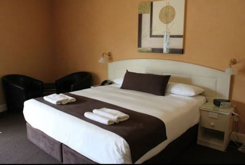 The Bowen Inn Motel - Tourism Caloundra 7