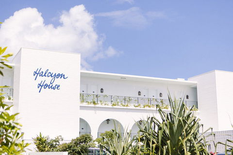 Halcyon House - Tourism Caloundra 3