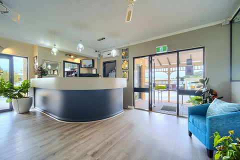 Albany Motel & Apartments - Tourism Caloundra 4