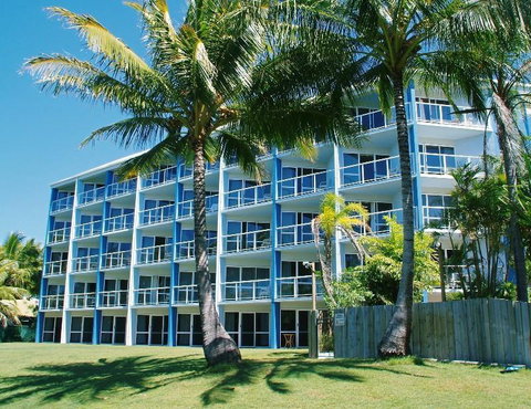 Hotel Ocean International - Tourism Caloundra 0