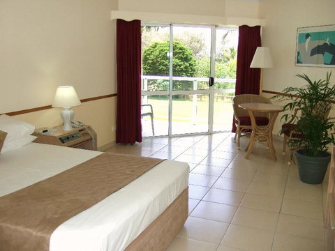 Hotel Ocean International - Tourism Caloundra 1