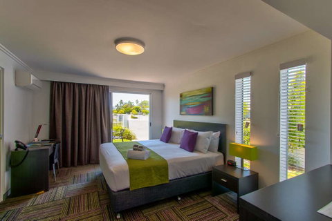Mackay Oceanside Central Hotel - Tourism Caloundra 3