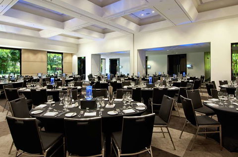 Hilton Cairns - Tourism Caloundra 10