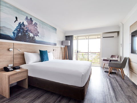 Novotel Cairns Oasis Resort - Tourism Caloundra 1