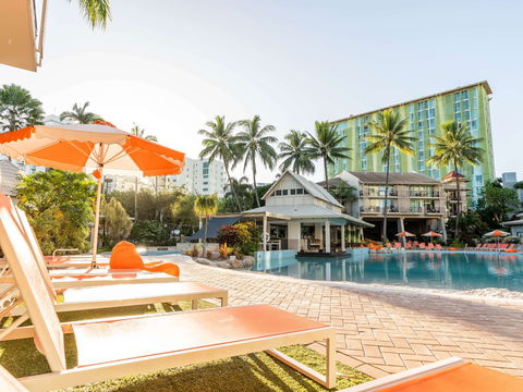 Novotel Cairns Oasis Resort - Tourism Caloundra 6