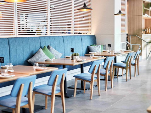 Novotel Cairns Oasis Resort - Tourism Caloundra 12