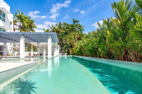 201 Lake Street - Cairns - Tourism Caloundra 4