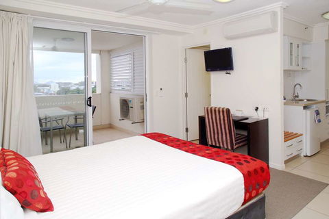 Cairns Central Plaza Apartment - Tourism Caloundra 9