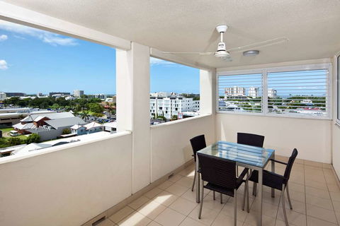 Cairns Central Plaza Apartment - Tourism Caloundra 10